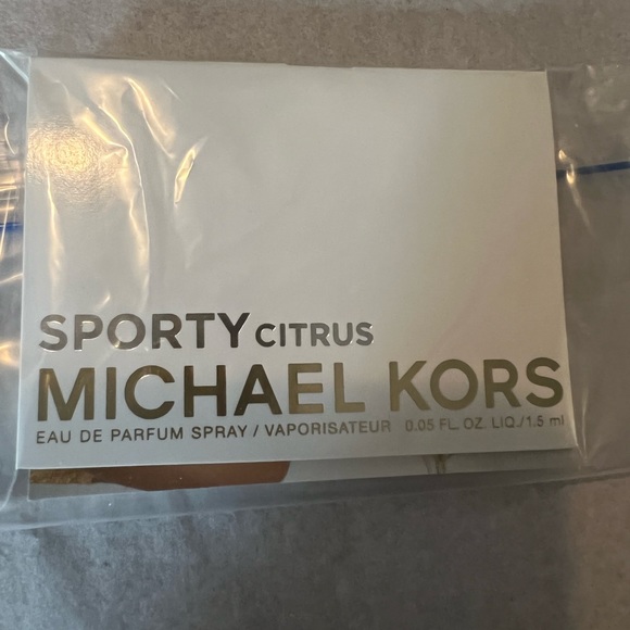 FragranceSampleBundle-VersaceMan,Michael KorsSporty,Chrome United.2 sprays&card. - Picture 3 of 6